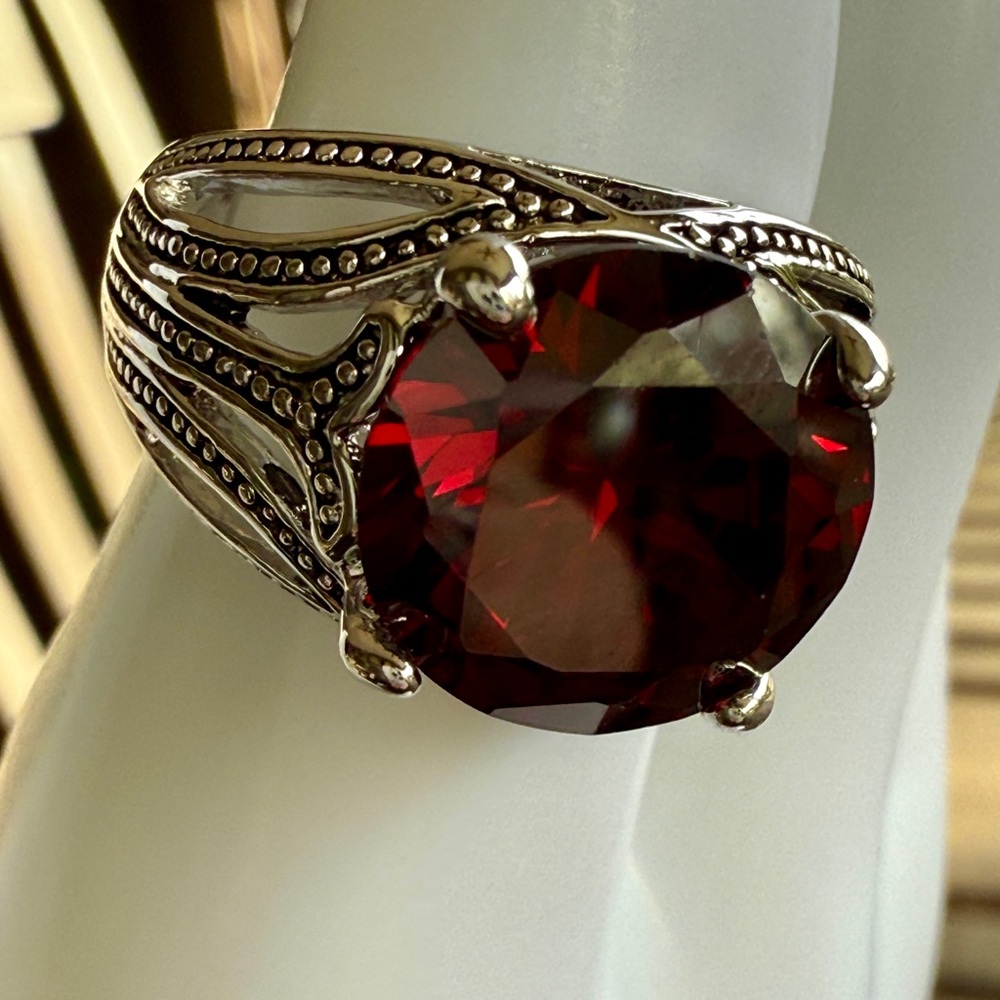 Premier Designs Crimson Red Faceted Cut Ring